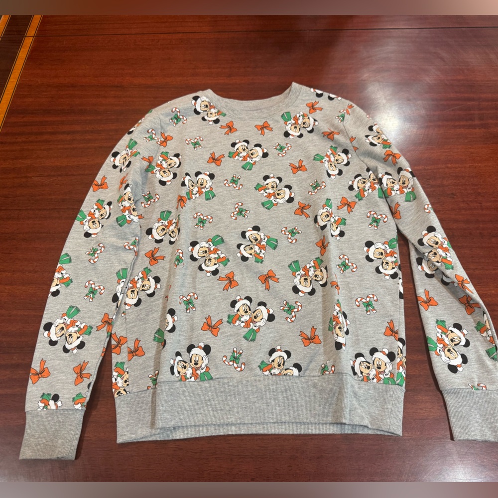 Gray Disney Mickey Mouse Women’s Sweater Holiday / Christmas